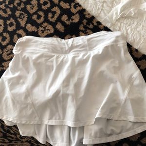 White lulu lemon pleated skort size 6
